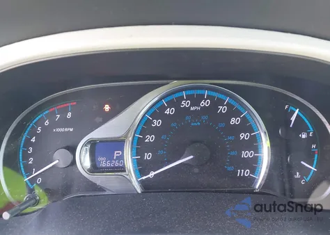 2013 Toyota Sienna Xle V6 8 Passenger from USA, damaged, VIN 5TDYK3DC4DS374245